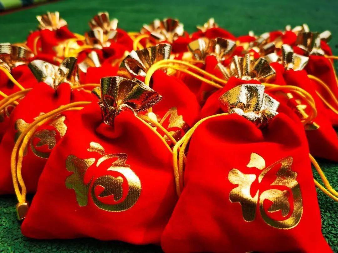 酷派锋尚50震撼上市，中式美学与卓越性能兼得的入门新标杆